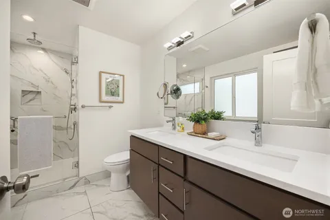 $837,000 | 2005 Dexter Avenue North, Unit B, Seattle, WA 98109