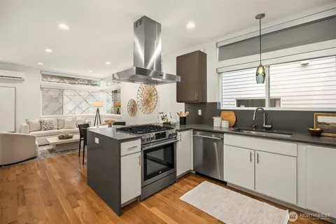 $837,000 | 2005 Dexter Avenue North, Unit B, Seattle, WA 98109