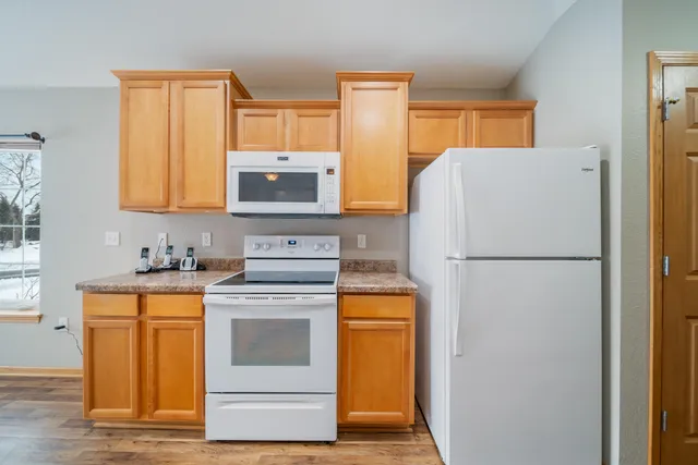 $378,400 | 105 Sarah's Way, Sheboygan Falls, WI 53085