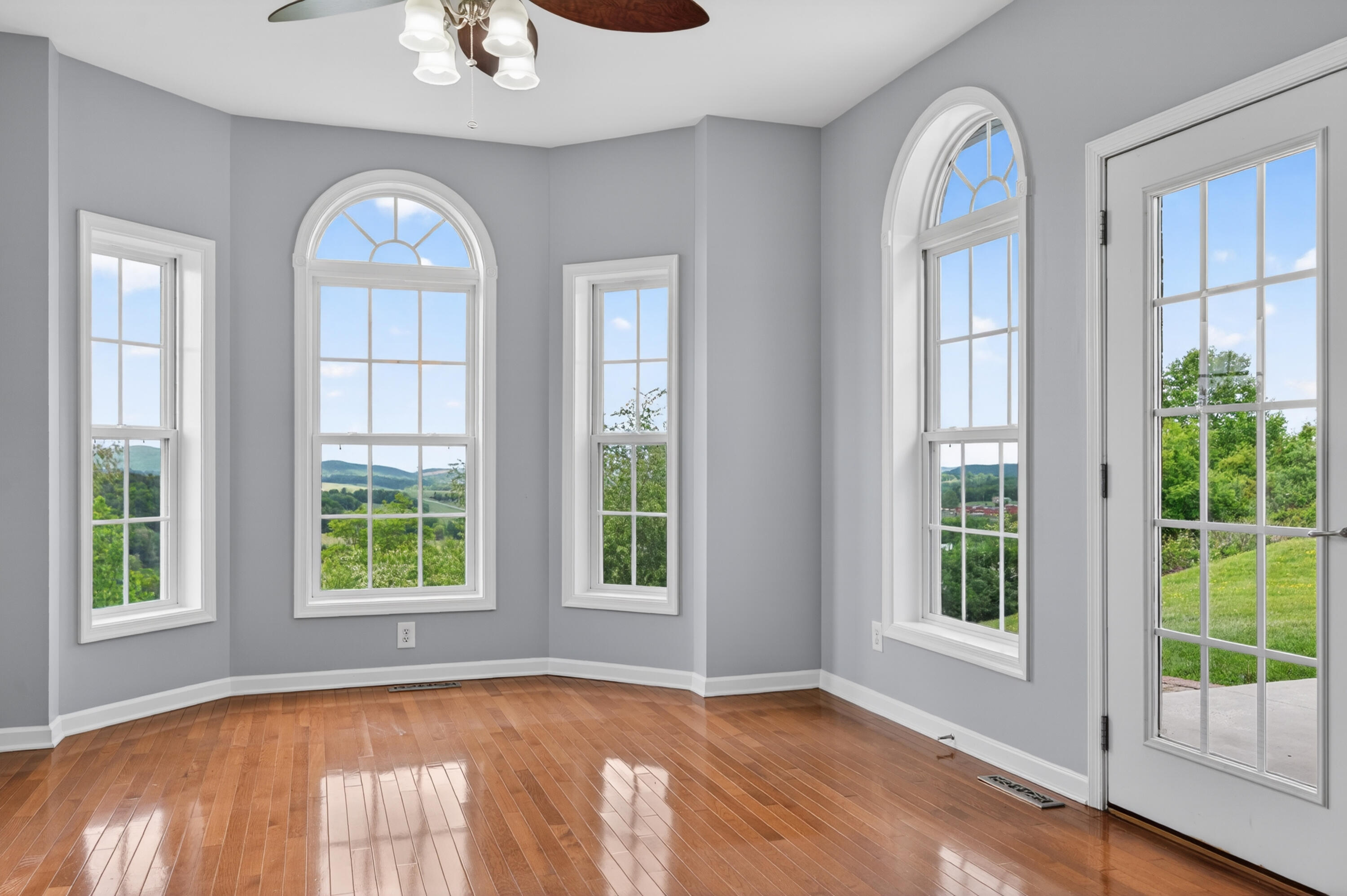 217 Indian Valley Road Willis, VA 24380 - Photo 37 of 120 willis-32