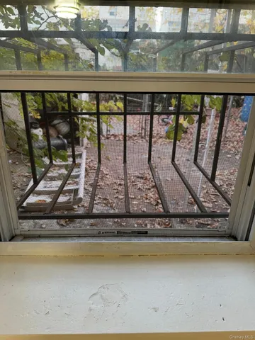 a view of a house with street