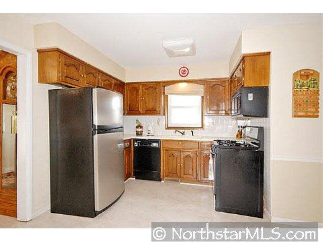 21 East Hayden Lake Road Champlin, MN 55316 - Photo 3 of 10 Gallery Image 3