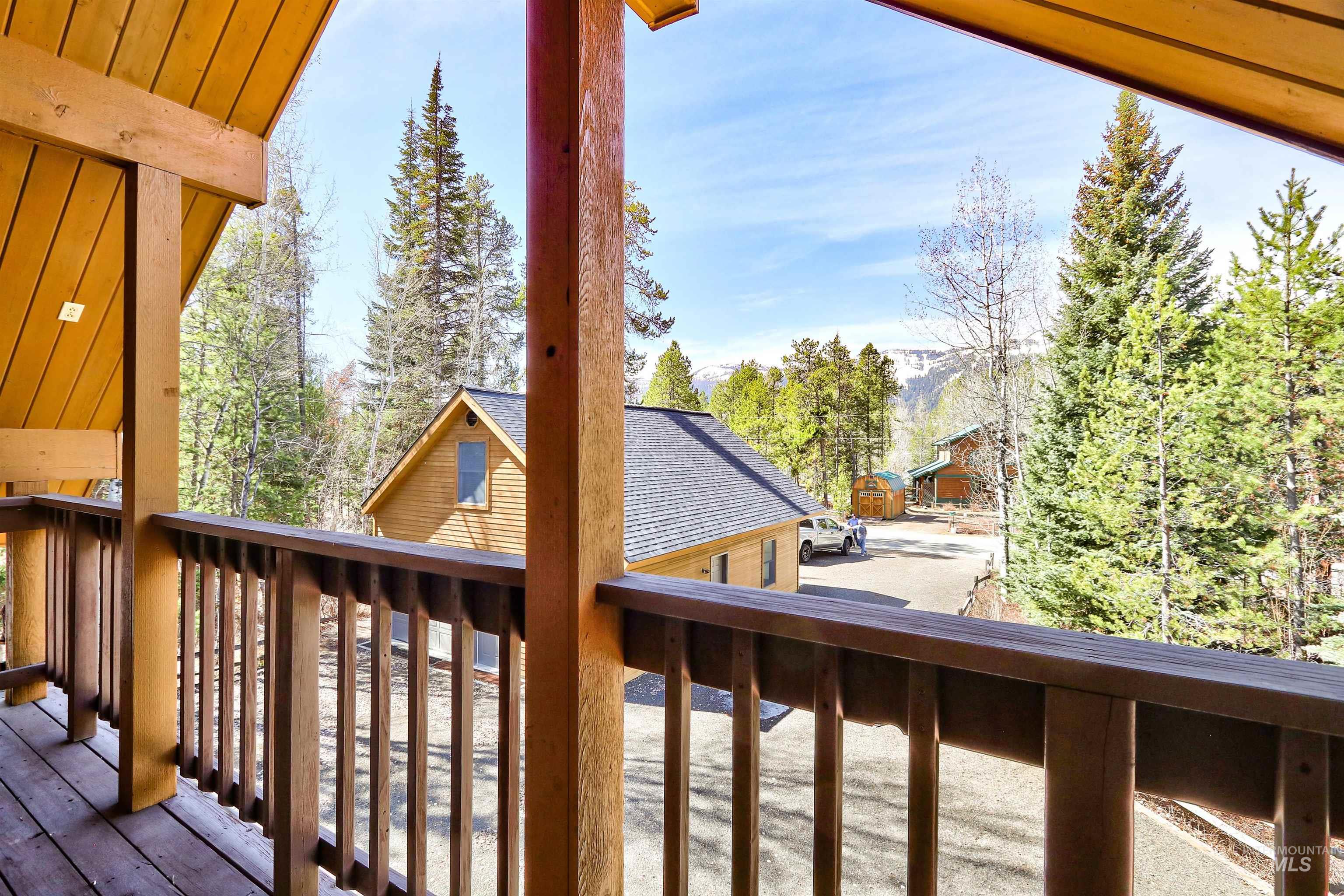12712 Hereford Road Donnelly, ID 83615 - Photo 11 of 50 View of wooden terrace