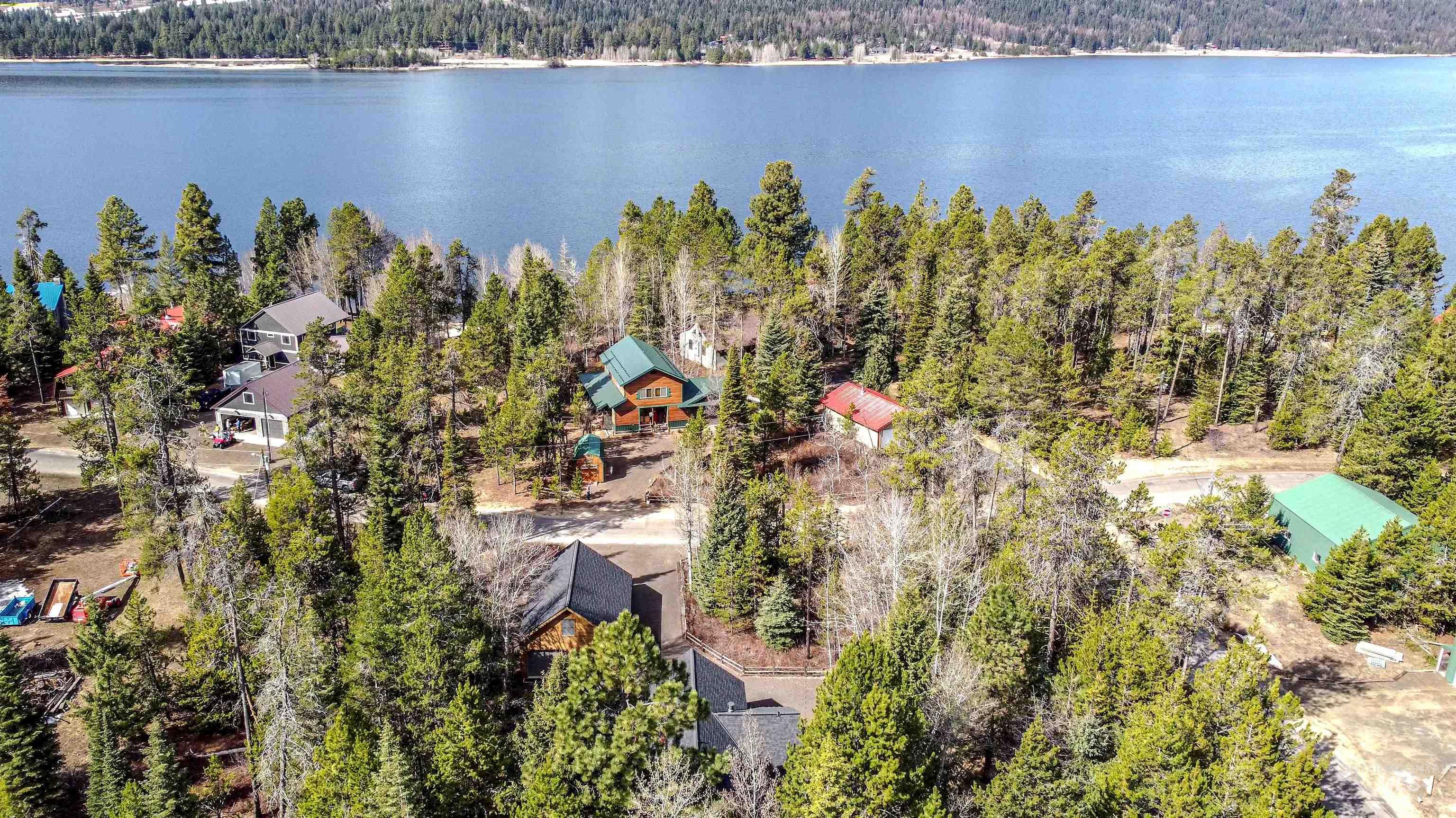 12712 Hereford Road Donnelly, ID 83615 - Photo 17 of 50 Aerial view of a large body of water