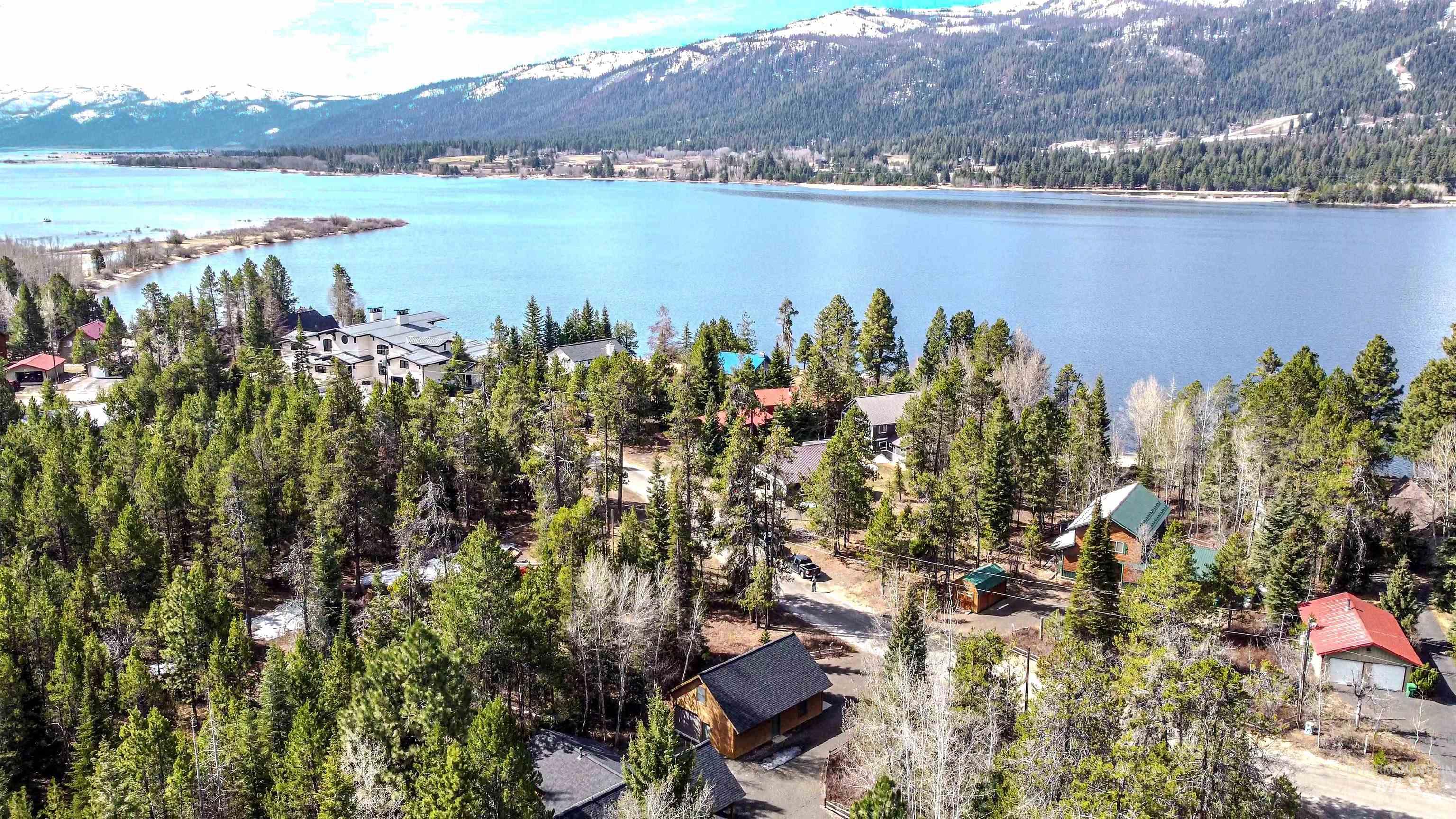12712 Hereford Road Donnelly, ID 83615 - Photo 23 of 50 Aerial view of a water and mountain view