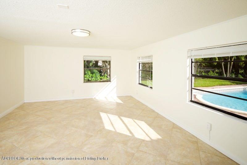314 Beach Curve Road Lantana, FL 33462 - Photo 11 of 21 10 Bedroom