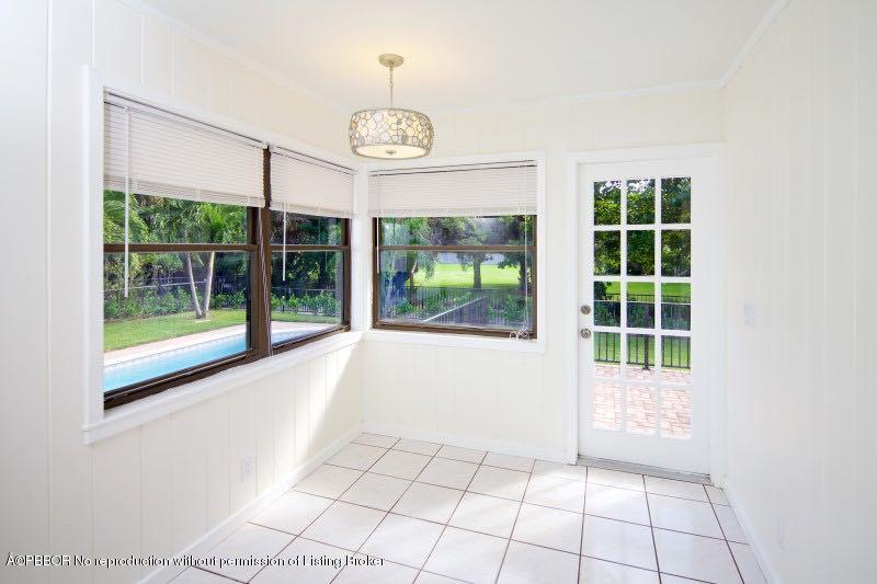 314 Beach Curve Road Lantana, FL 33462 - Photo 3 of 21 3 Foyer