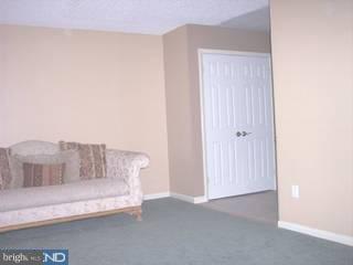 3226 Gurley Road Philadelphia, PA 19154 - Photo 2 of 6