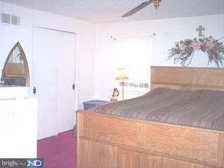 3226 Gurley Road Philadelphia, PA 19154 - Photo 5 of 6