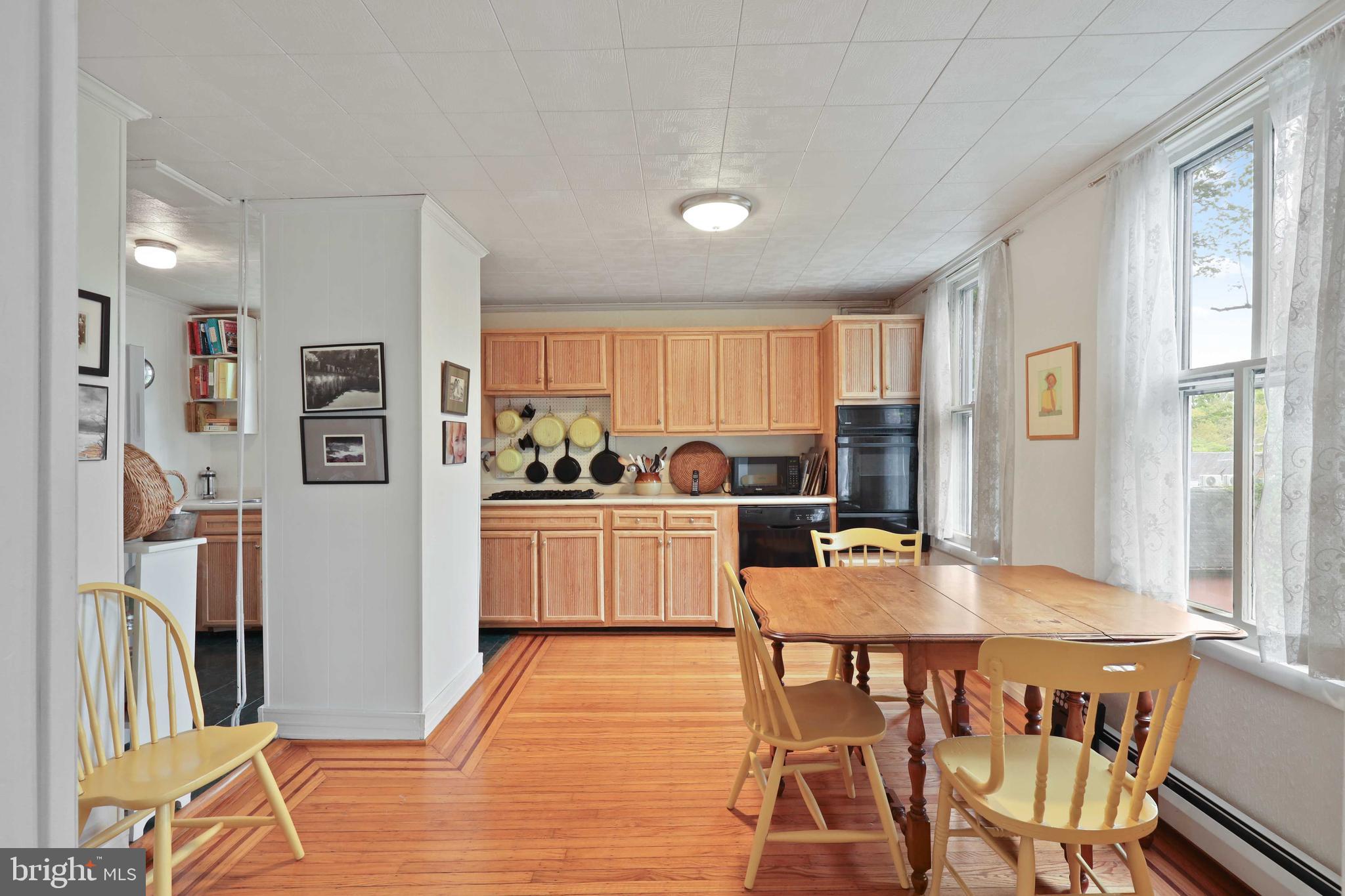 4507 Wilmslow Road Baltimore, MD 21210 - Photo 18 of 59 Kitchen with ample space
