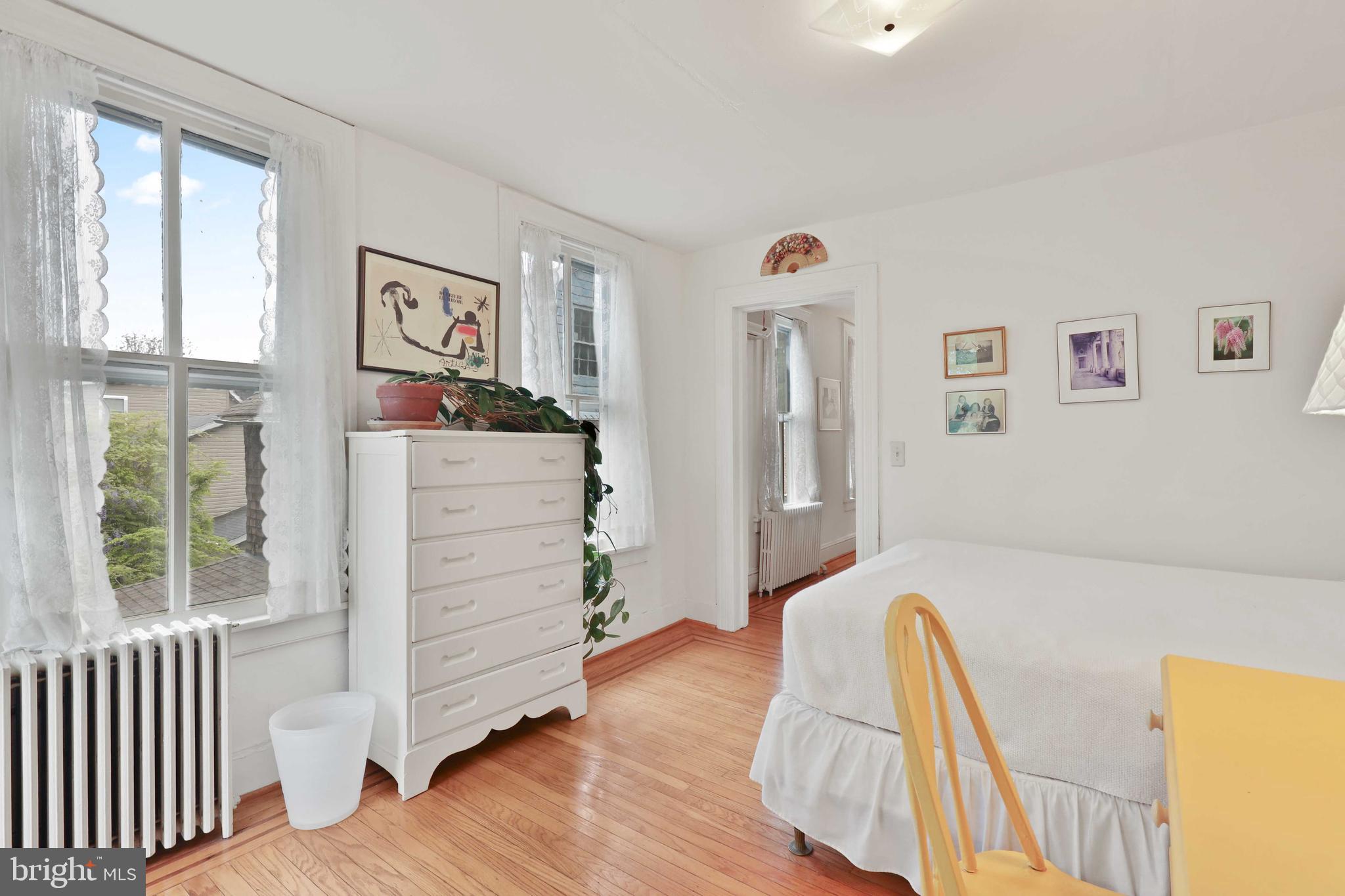 4507 Wilmslow Road Baltimore, MD 21210 - Photo 29 of 59 Bedroom off den w/ oak floors & walnut banding