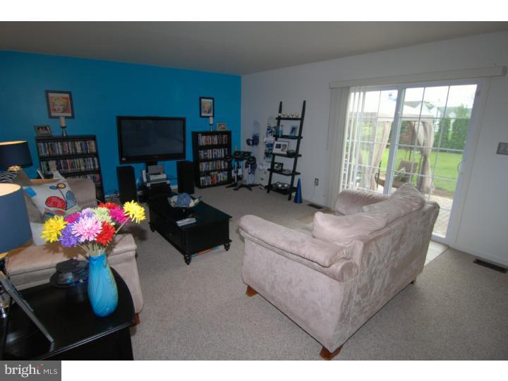 205 North Sandy Lane Sinking Spring, PA 19608 - Photo 10 of 15 Family Room