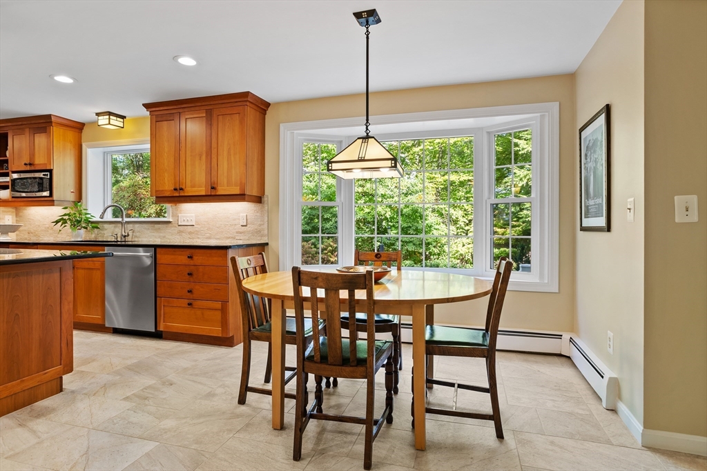 11 Grist Mill Road Acton, MA 01720 - Photo 4 of 38