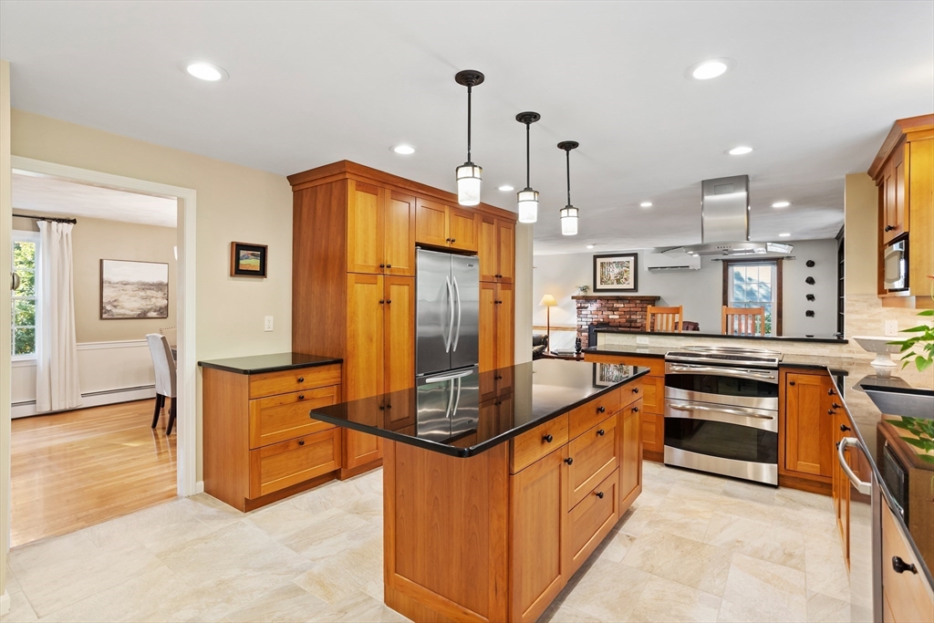 11 Grist Mill Road Acton, MA 01720 - Photo 6 of 38