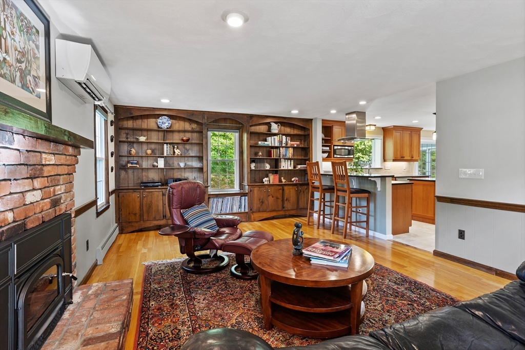 11 Grist Mill Road Acton, MA 01720 - Photo 10 of 38