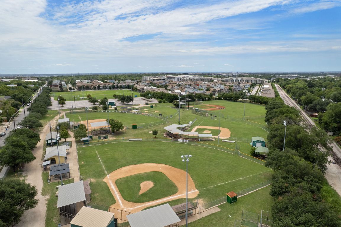 7408 Wildcat Pass Austin, TX 78757 - Photo 33 of 34