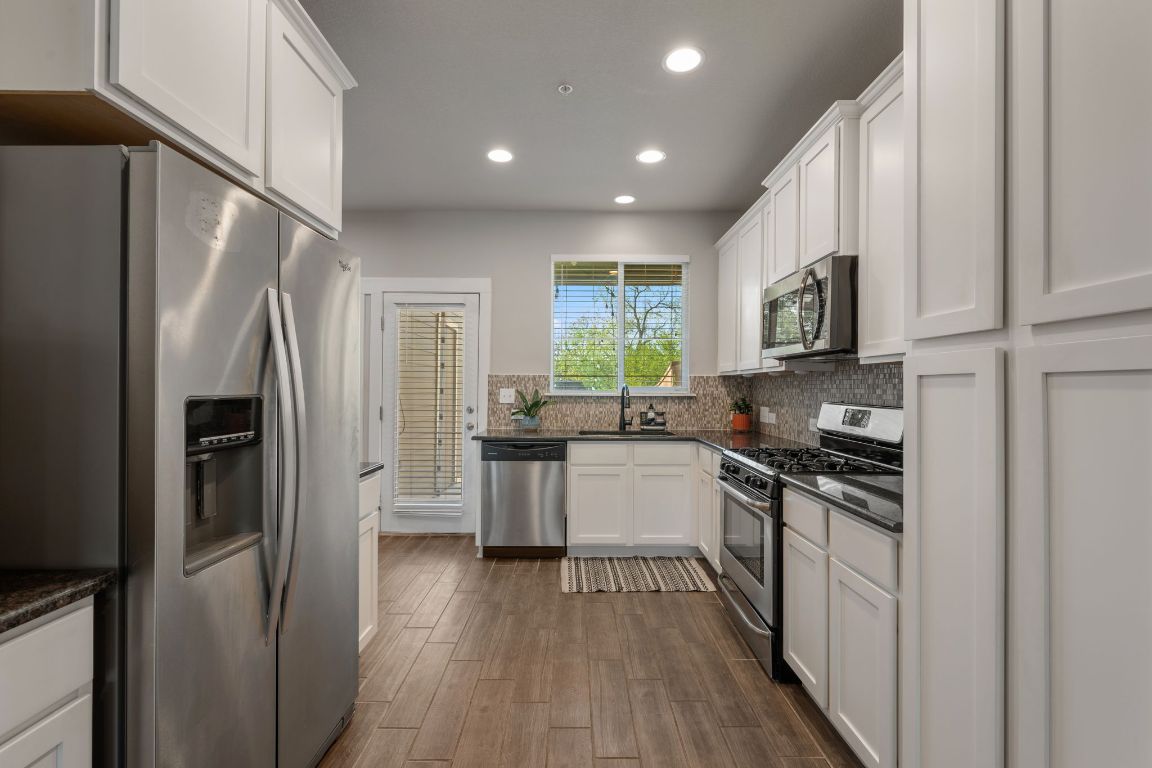 7408 Wildcat Pass Austin, TX 78757 - Photo 7 of 34