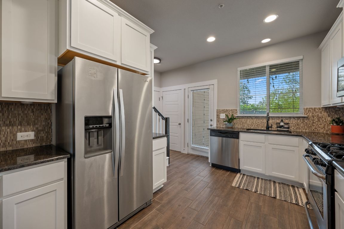 7408 Wildcat Pass Austin, TX 78757 - Photo 9 of 34