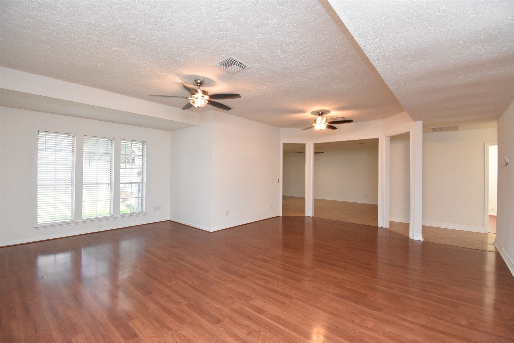 4534 Ranger Run Sugar Land, TX 77479 - Photo 10 of 31