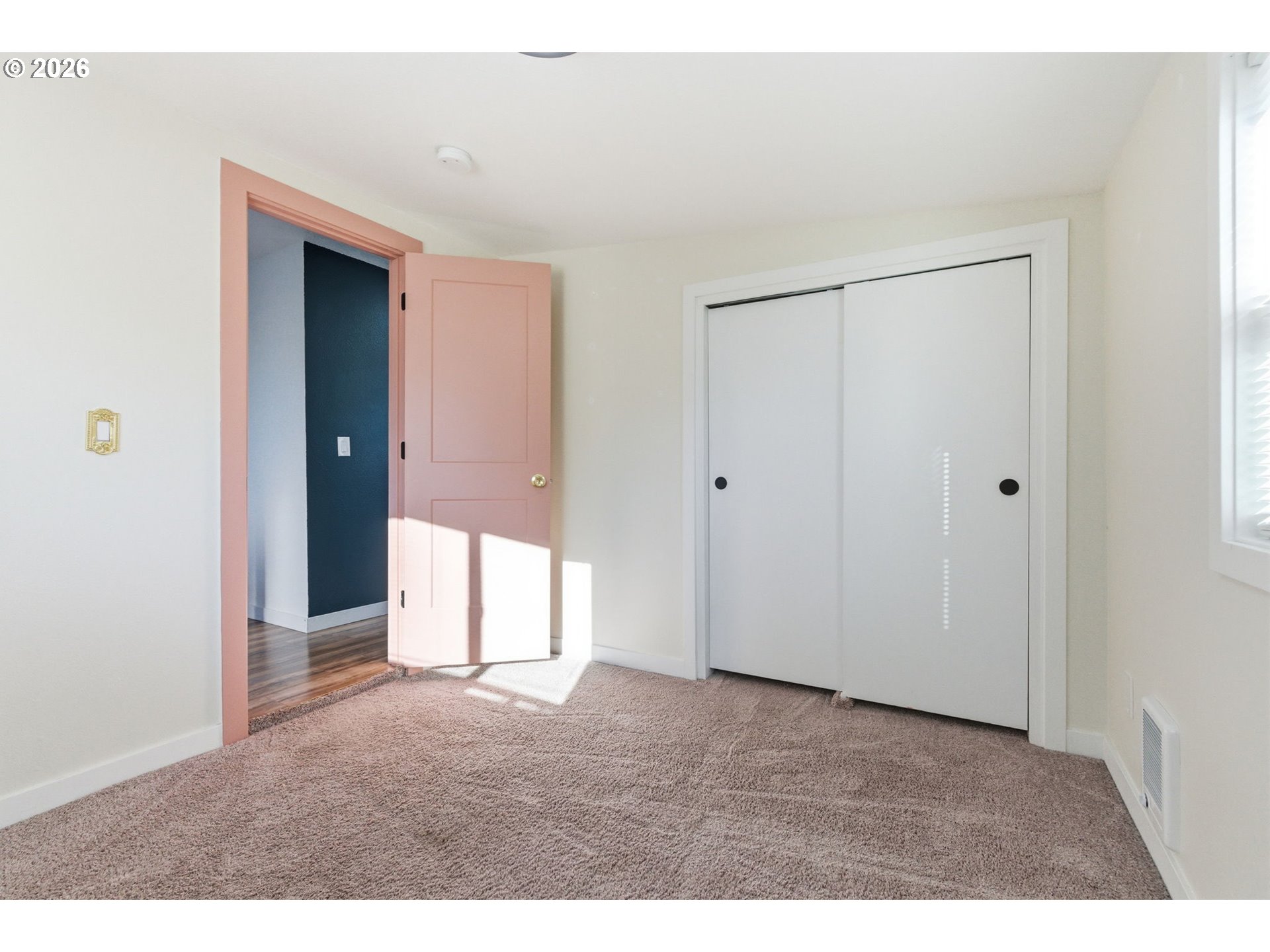 16484 Front Avenue Oregon City, OR 97045 - Photo 17 of 34 a view of an empty room