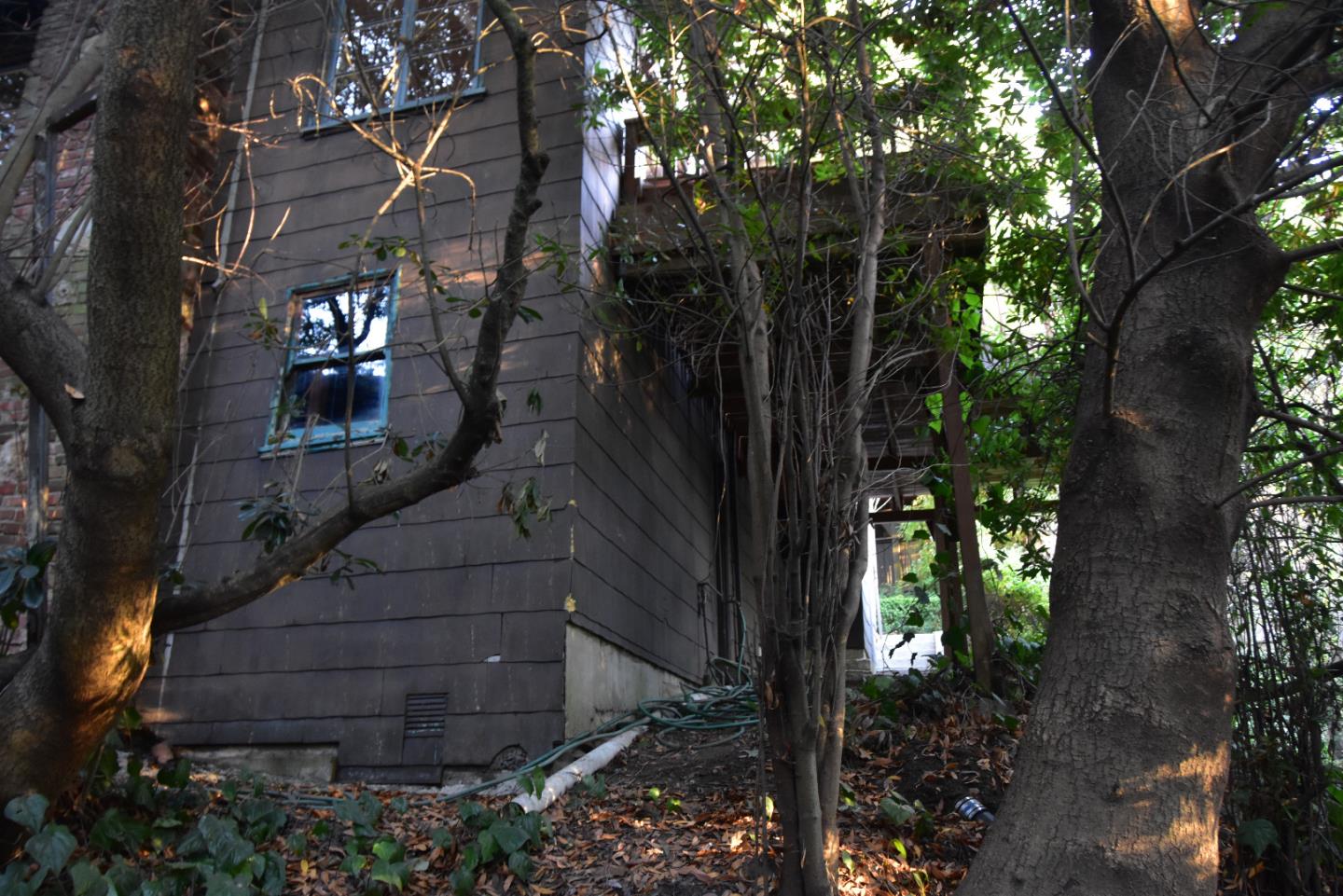 66 Poppy Lane Berkeley, CA 94708 - Photo 36 of 38 a view of outdoor space and yard