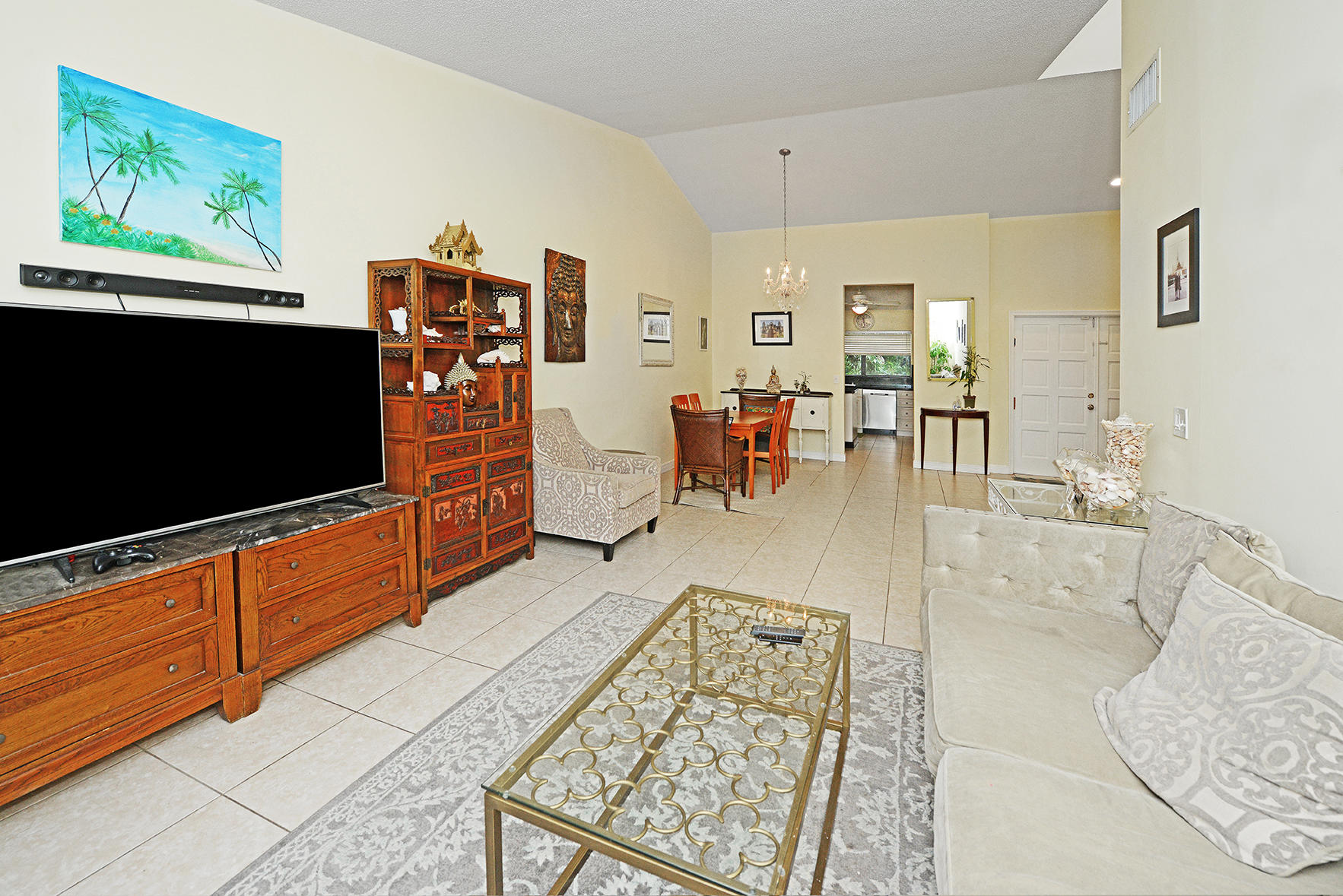 7570 Solimar Circle Boca Raton, FL 33433 - Photo 12 of 28 Family Room