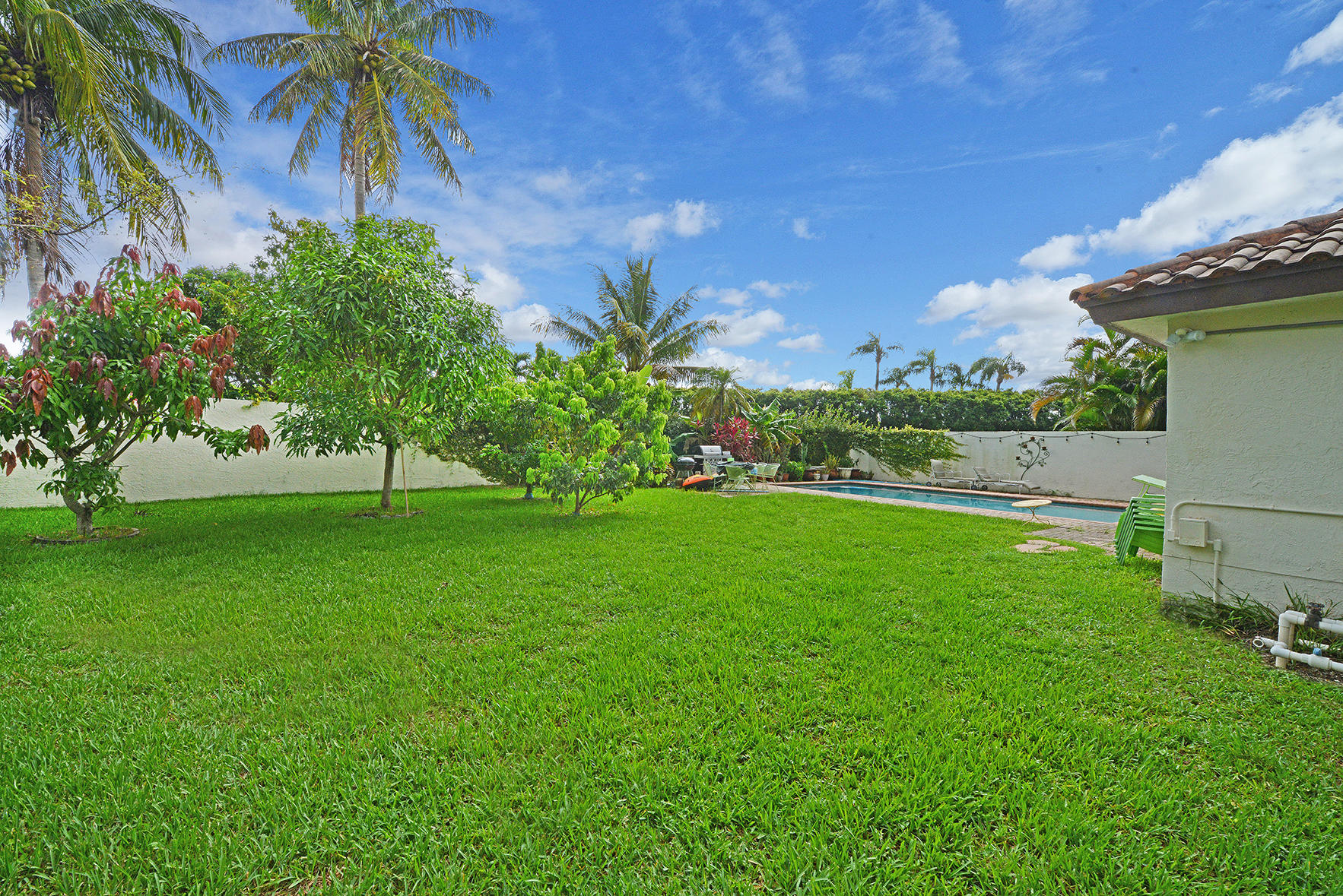 7570 Solimar Circle Boca Raton, FL 33433 - Photo 26 of 28 Backyard