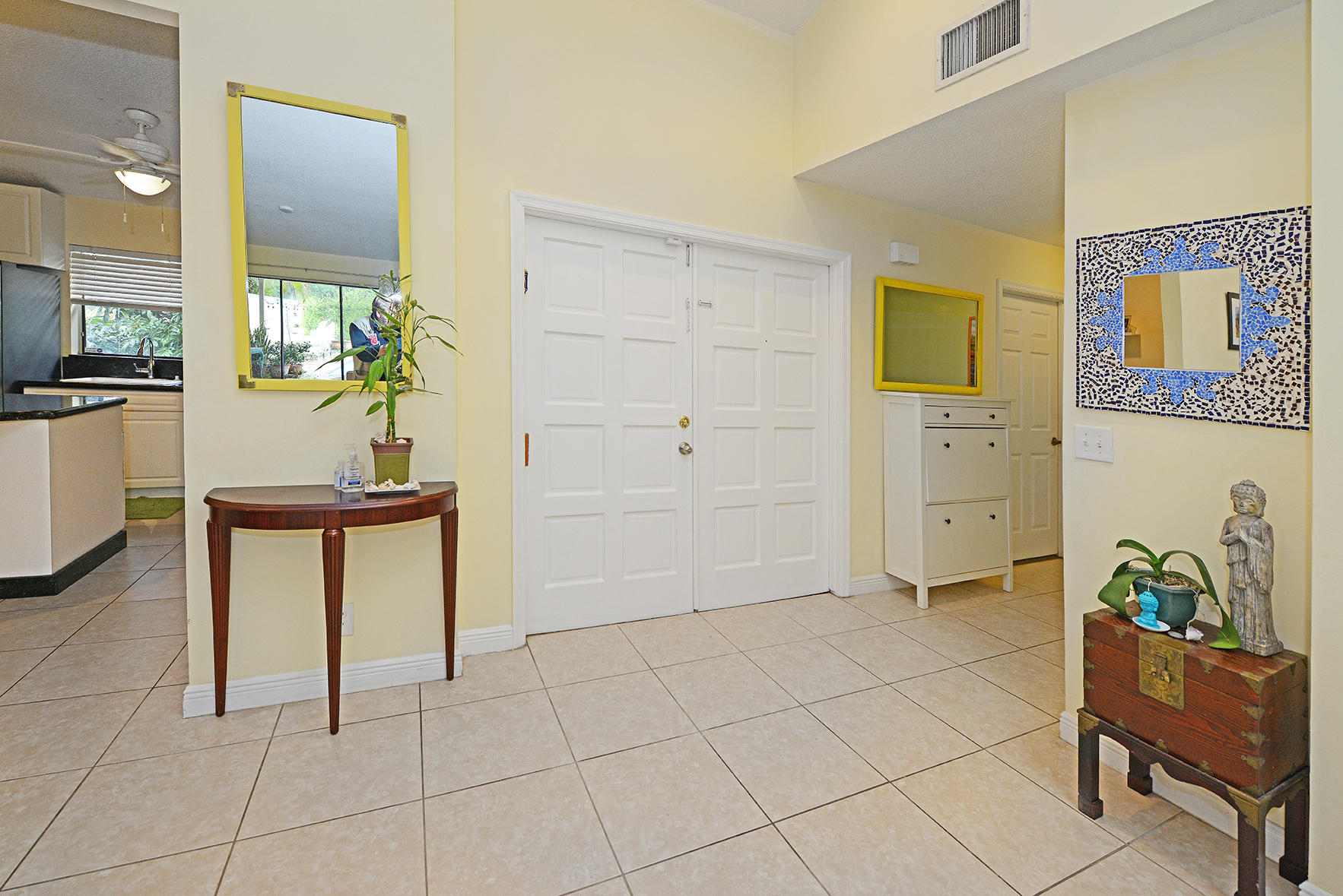 7570 Solimar Circle Boca Raton, FL 33433 - Photo 5 of 28 Entrance