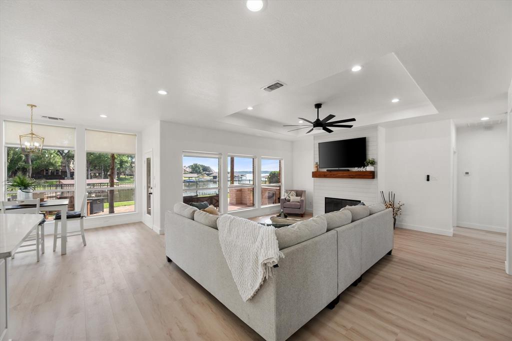 352 Leeward Circle Azle, TX 76020 - Photo 11 of 40