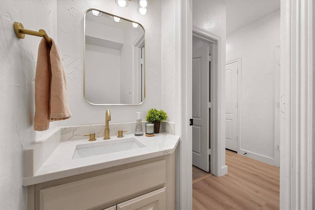 352 Leeward Circle Azle, TX 76020 - Photo 21 of 40