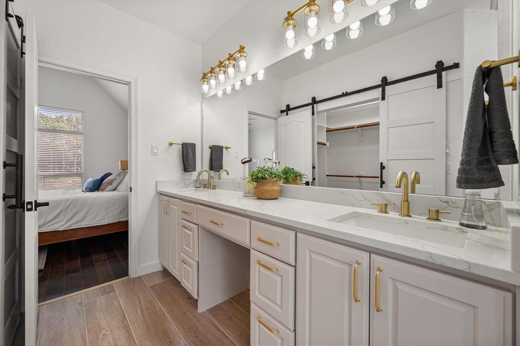 352 Leeward Circle Azle, TX 76020 - Photo 24 of 40