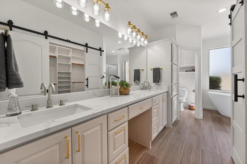 352 Leeward Circle Azle, TX 76020 - Photo 25 of 40