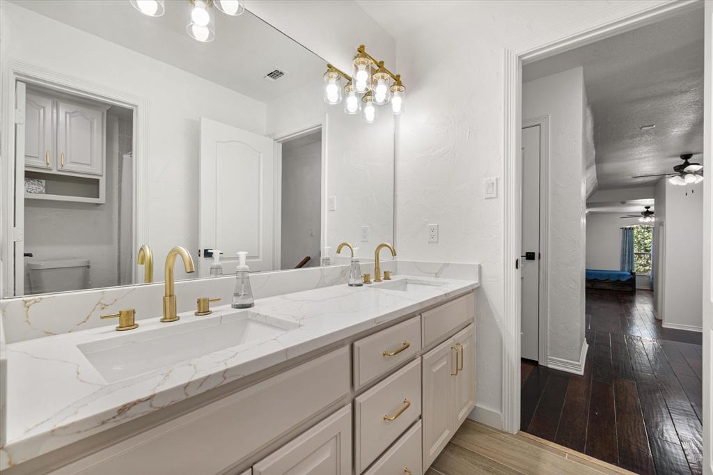 352 Leeward Circle Azle, TX 76020 - Photo 26 of 40