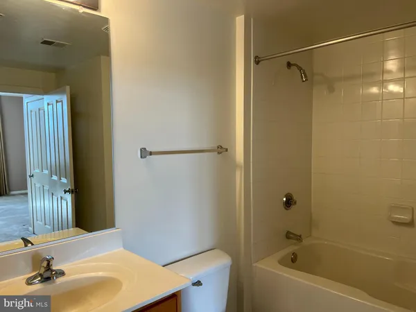 a close up view of a washer and dryer