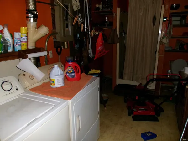 $70,000 | 5691 South Us Highway, Bloomfield, IN 47424