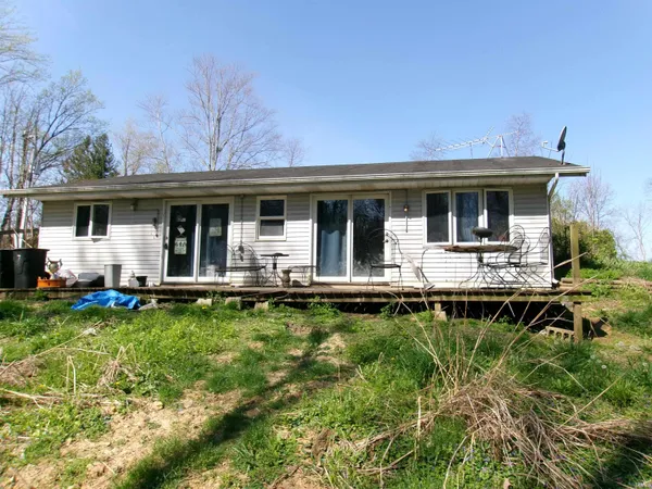 $70,000 | 5691 South Us Highway, Bloomfield, IN 47424