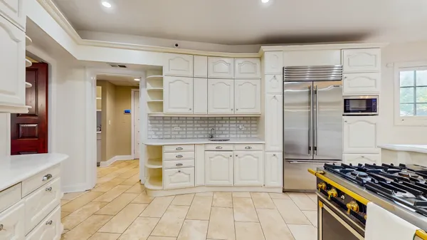 $3,489,000 | 570 Hathaway Circle, Lake Forest, IL 60045