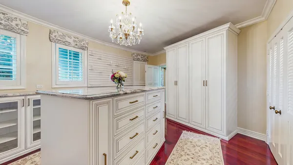 $3,489,000 | 570 Hathaway Circle, Lake Forest, IL 60045