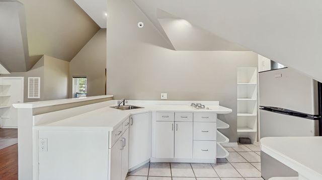 $3,489,000 | 570 Hathaway Circle, Lake Forest, IL 60045