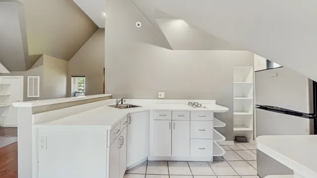 $3,489,000 | 570 Hathaway Circle, Lake Forest, IL 60045