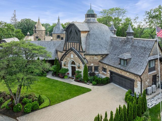 $3,489,000 | 570 Hathaway Circle, Lake Forest, IL 60045