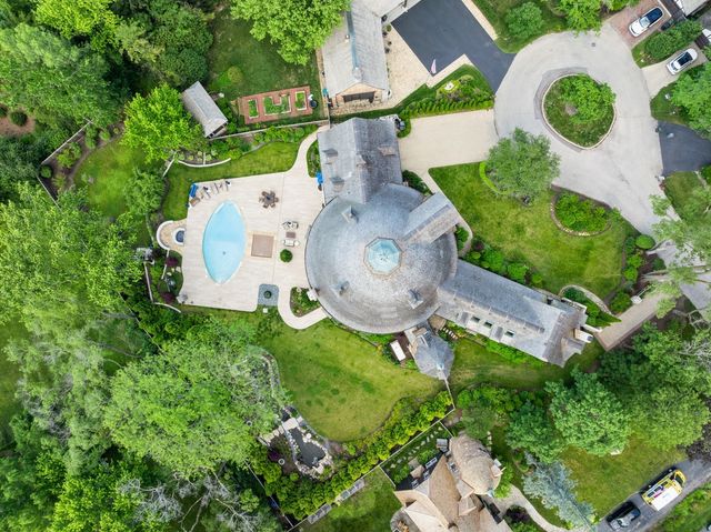$3,489,000 | 570 Hathaway Circle, Lake Forest, IL 60045