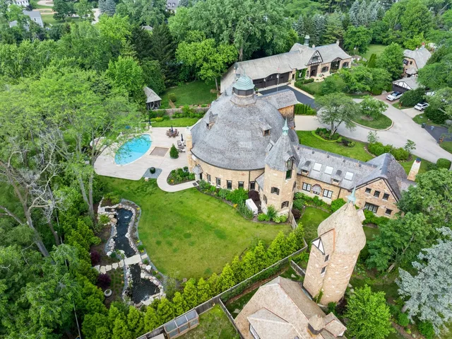$3,489,000 | 570 Hathaway Circle, Lake Forest, IL 60045