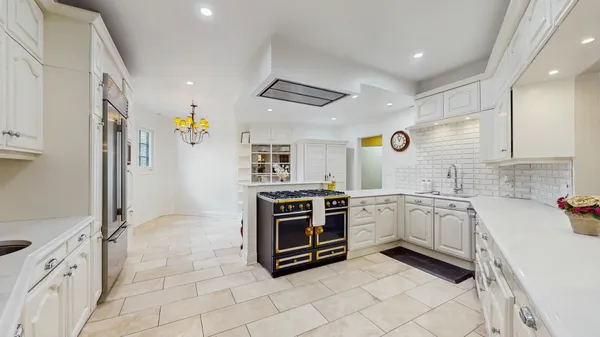 $3,489,000 | 570 Hathaway Circle, Lake Forest, IL 60045