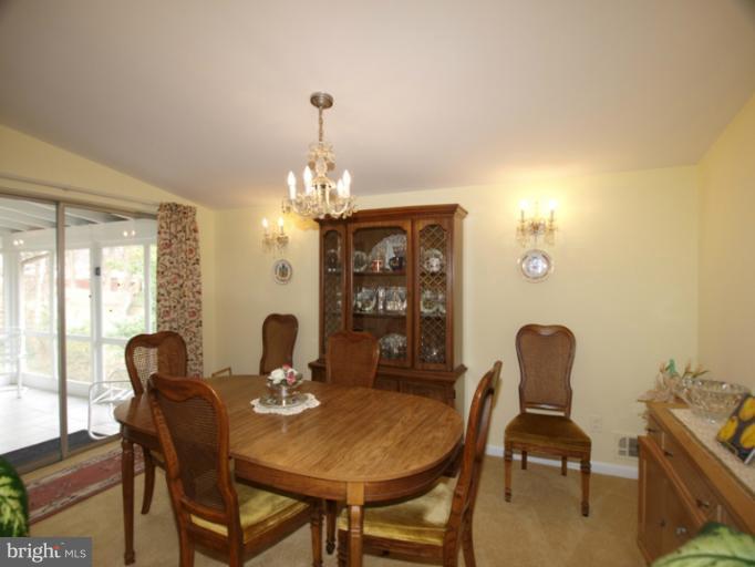 807 North Belgrade Road Silver Spring, MD 20902 - Photo 13 of 25 Dining Room View 2