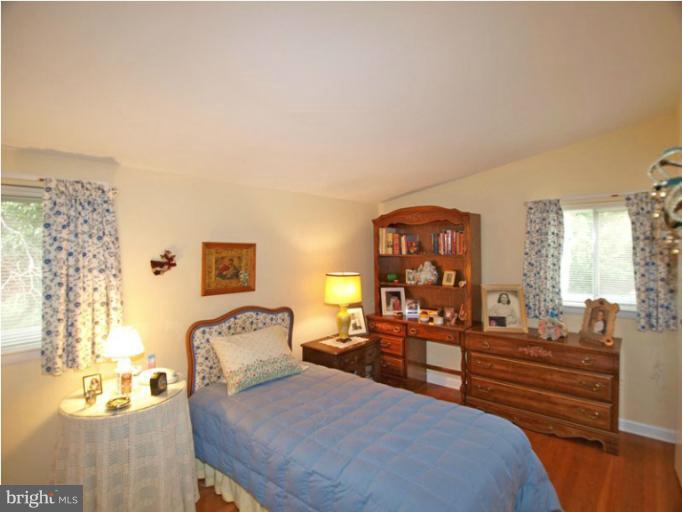 807 North Belgrade Road Silver Spring, MD 20902 - Photo 5 of 25 Bedroom 2