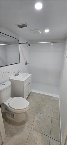 $1,950 | 19600 Southwest 110th Court, Unit 203, Cutler Bay, FL 33157