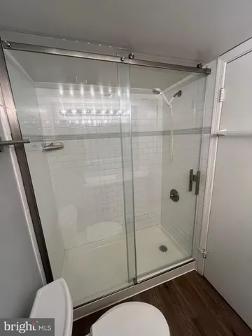 an empty room with a empty space and window