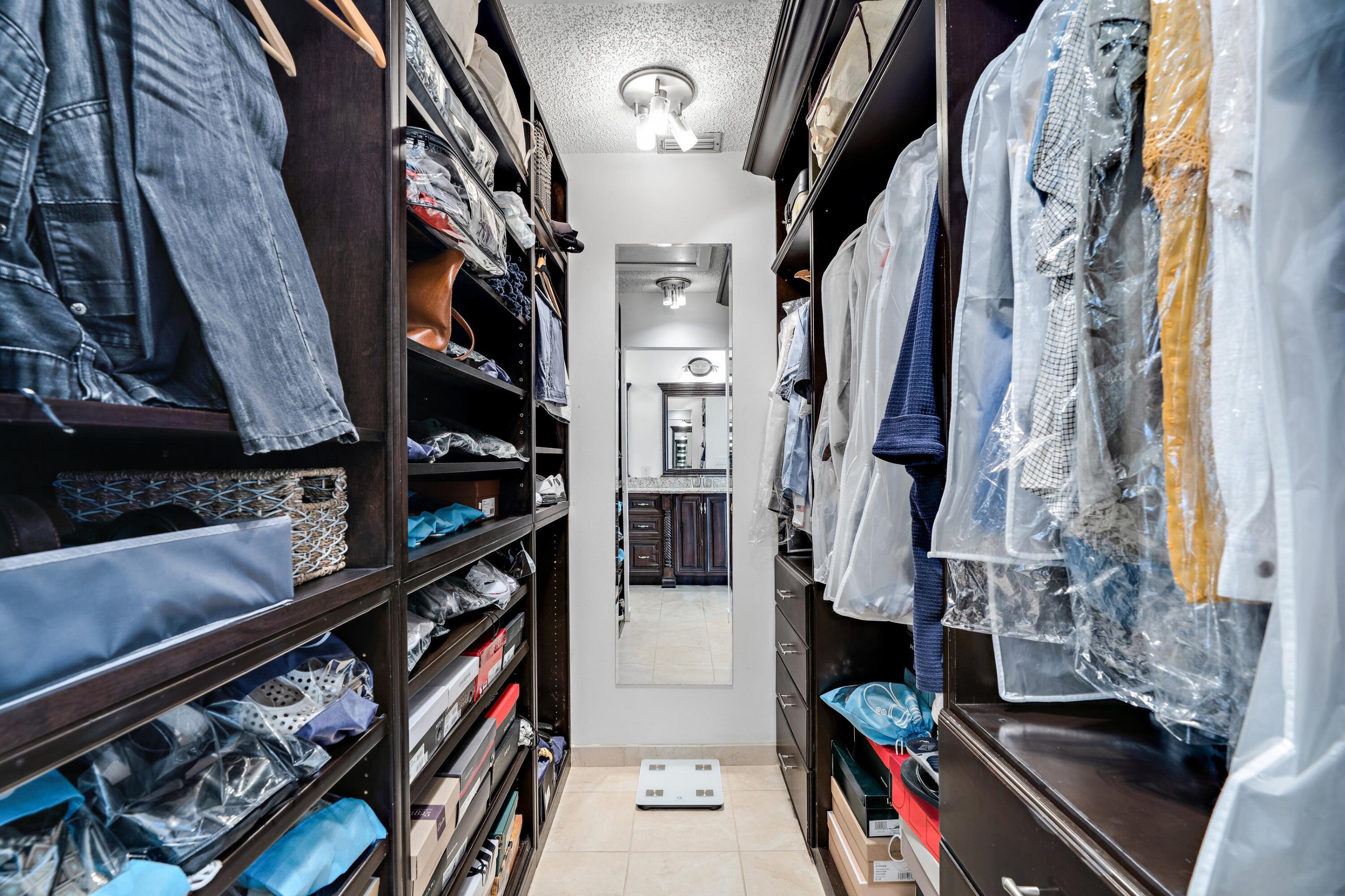 350 Prairie Rose Lane Boca Raton, FL 33487 - Photo 15 of 42 Walk-In Closet