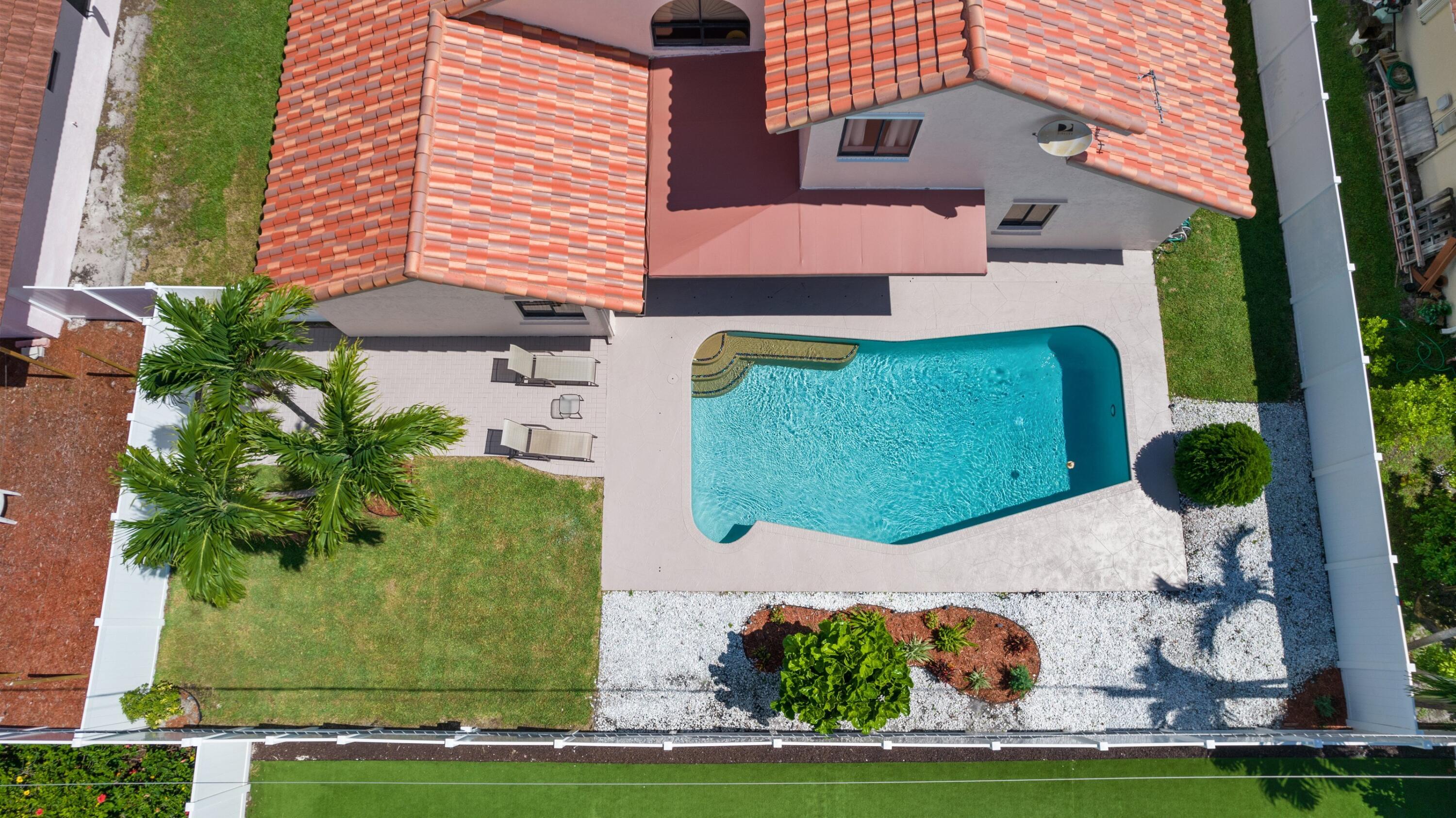 350 Prairie Rose Lane Boca Raton, FL 33487 - Photo 25 of 42 Aerial Pool